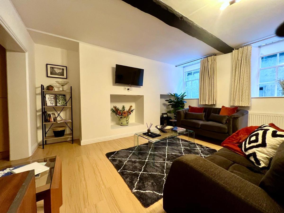 Superbly Located 2 Bedroom Luxury Apartment Bath Exteriör bild